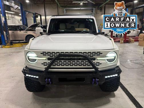 Oxford White 2023 Ford Bronco Outer Banks