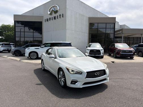 Majestic White 2018 INFINITI Q50 3.0t LUXE