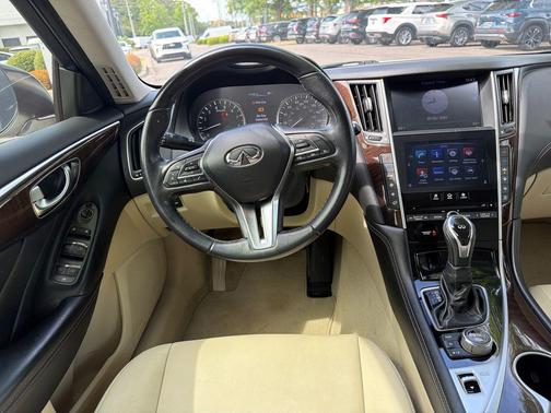 Majestic White 2018 INFINITI Q50 3.0t LUXE