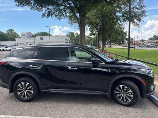 2025 INFINITI QX60 Pure