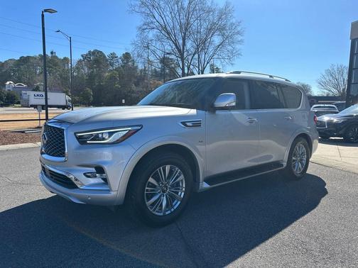2019 INFINITI QX80 Luxe