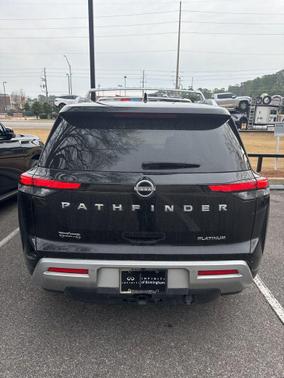 2024 Nissan Pathfinder Platinum FWD