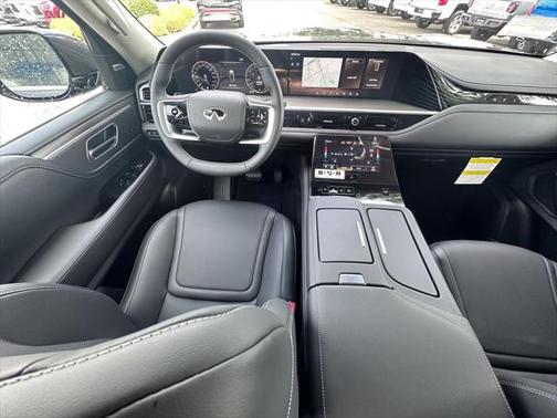 2025 INFINITI QX80 PURE