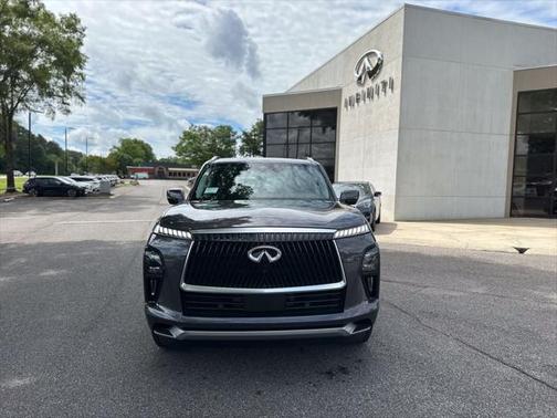 2025 INFINITI QX80 PURE