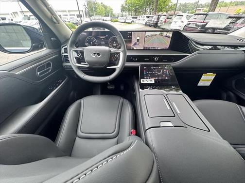 2025 INFINITI QX80 PURE