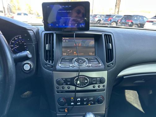 2012 INFINITI G25 Journey