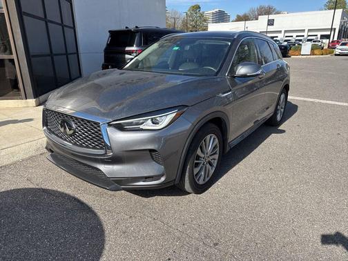 2023 INFINITI QX50 LUXE