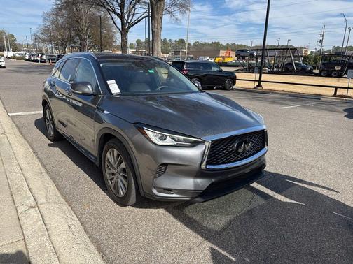 2023 INFINITI QX50 LUXE