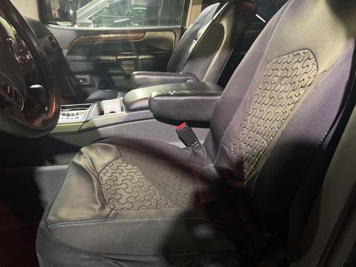 2014 Nissan Armada Platinum