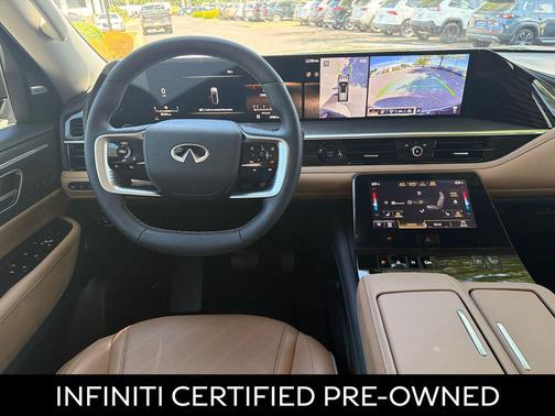 2025 INFINITI QX80 Luxe