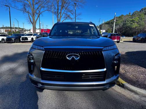 2025 INFINITI QX80 SENSORY AWD