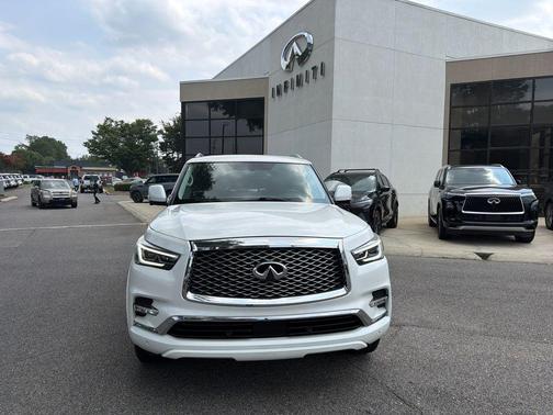 Moonstone White 2018 INFINITI QX80 Base