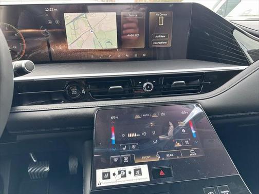 2025 INFINITI QX80 Luxe