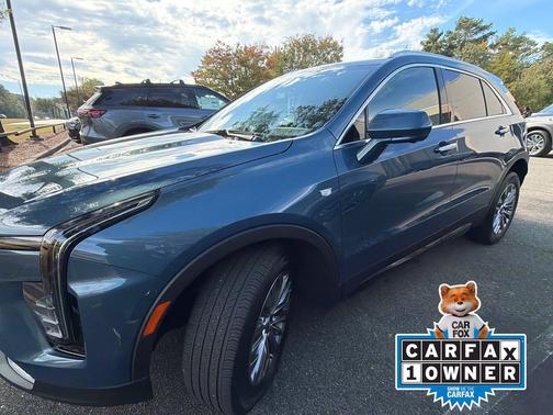 Deep Sea Metallic 2025 Cadillac XT4 Premium Luxury