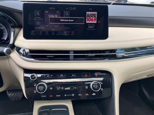 2023 INFINITI QX60 SENSORY