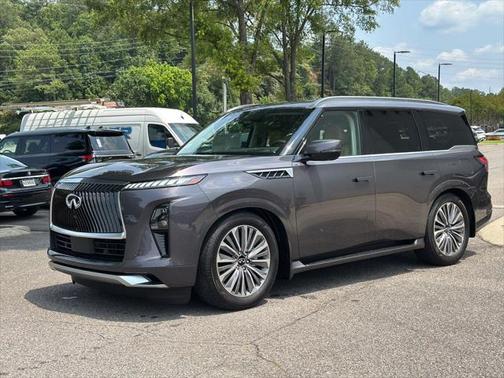 2025 INFINITI QX80 Luxe