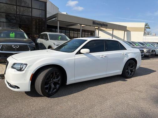 Bright White Clearcoat 2023 Chrysler 300 S