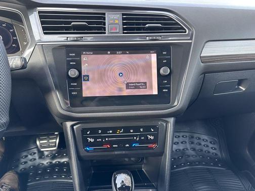 2024 Volkswagen Tiguan 2.0T SEL R-Line 4MOTION