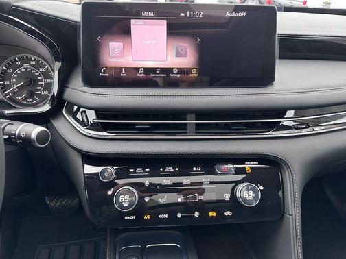 2025 INFINITI QX60 Pure