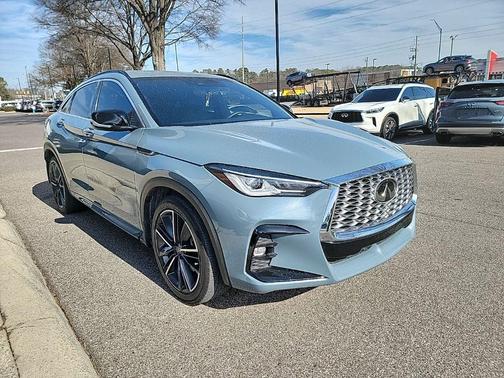 2023 INFINITI QX55 LUXE