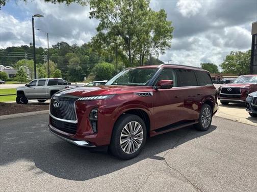 2025 INFINITI QX80 Luxe