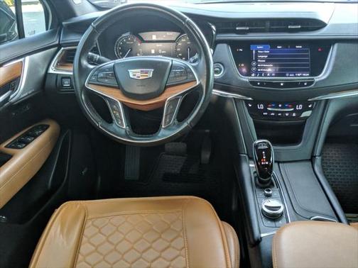 2020 Cadillac XT5 Premium Luxury
