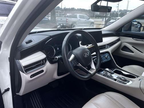 2023 INFINITI QX60 Pure