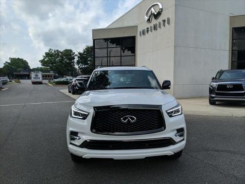 2024 INFINITI QX80 SENSORY AWD