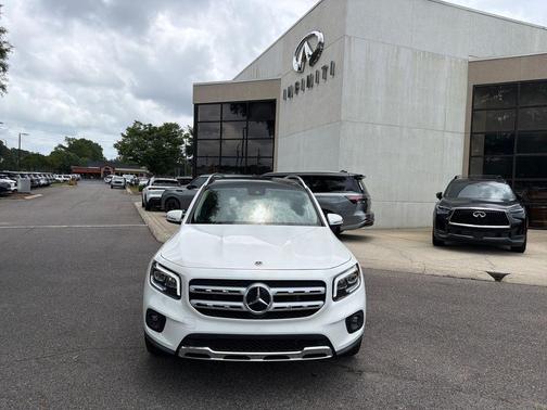 White 2022 Mercedes-Benz GLB 250 Base