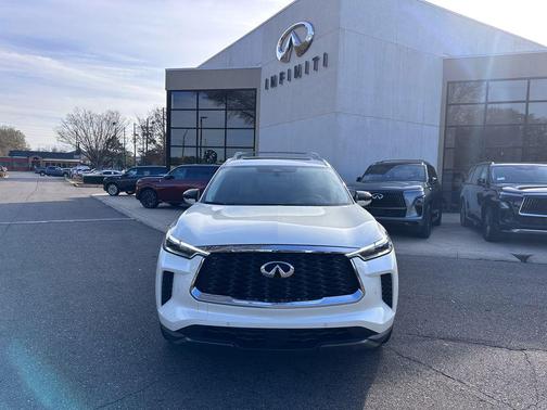 2025 INFINITI QX60 SENSORY