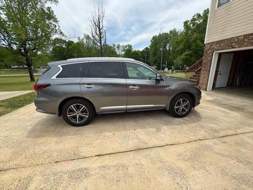 2016 INFINITI QX60 Base