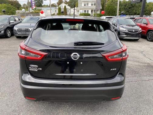 2021 Nissan Rogue Sport S