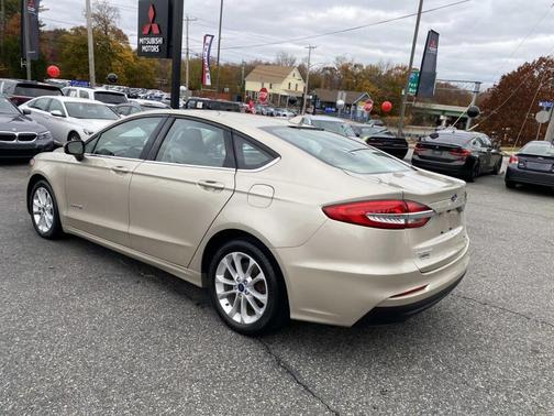 2019 Ford Fusion Hybrid SE