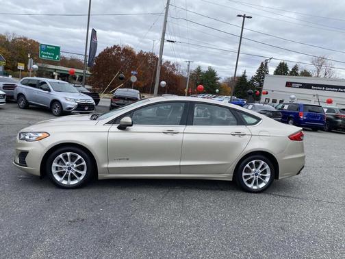 2019 Ford Fusion Hybrid SE