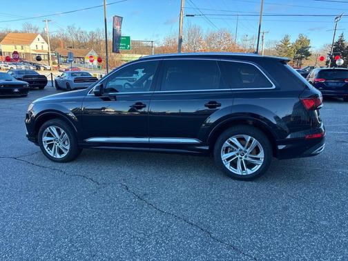 2021 Audi Q7 55 Premium Plus