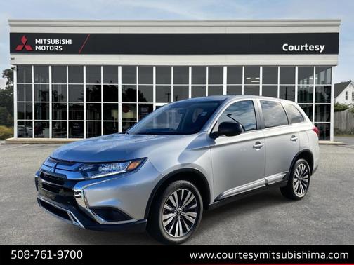 Alloy Silver Metallic 2020 Mitsubishi Outlander ES