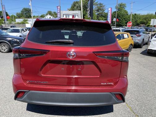 Ruby Flare Pearl 2021 Toyota Highlander XLE