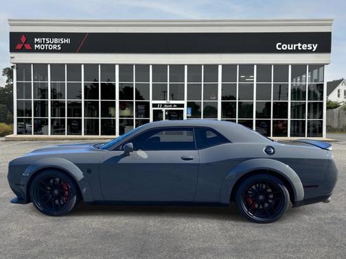 Destroyer Gray Clearcoat 2023 Dodge Challenger SRT Hellcat