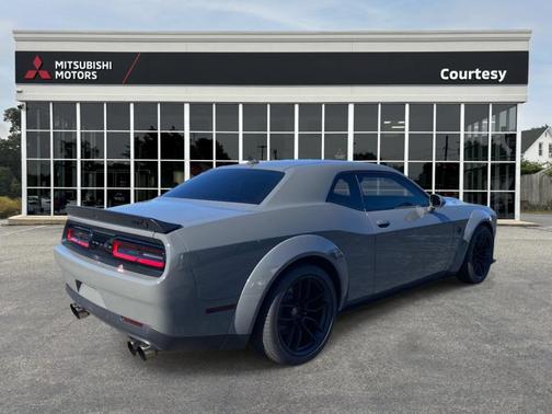 Destroyer Gray Clearcoat 2023 Dodge Challenger SRT Hellcat