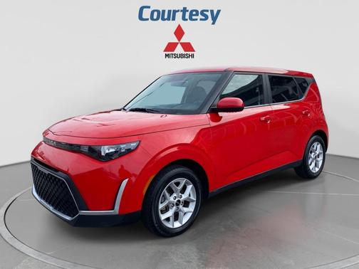 Inferno Red 2024 Kia Soul LX