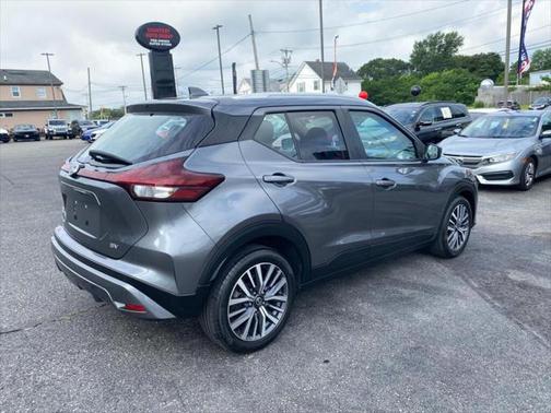 2021 Nissan Kicks SV