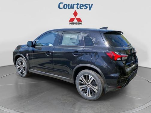 Labrador Black Pearl 2026 Mitsubishi Outlander Sport 2.0 ES