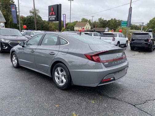 2023 Hyundai SONATA SE