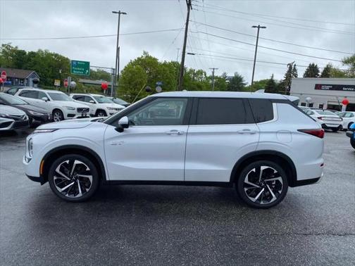 2023 Mitsubishi Outlander PHEV SE S-AWC