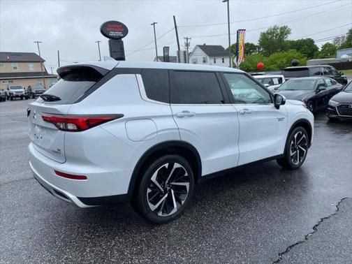 2023 Mitsubishi Outlander PHEV SE S-AWC
