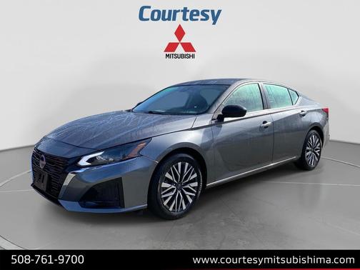 Gun Metallic 2024 Nissan Altima 2.5 SV