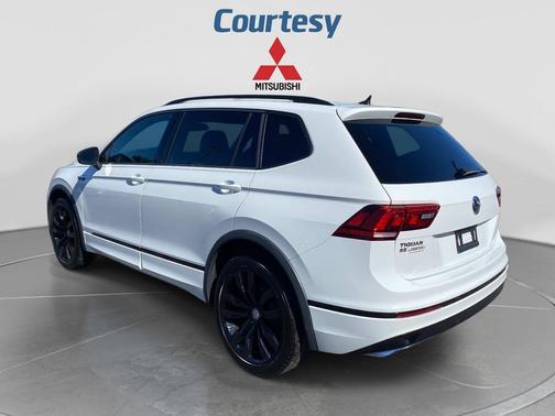 Pure White 2021 Volkswagen Tiguan 2.0T SE R-Line Black 4MOTION