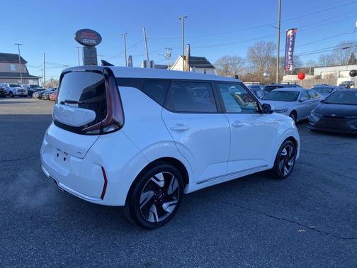 2023 Kia Soul GT-Line