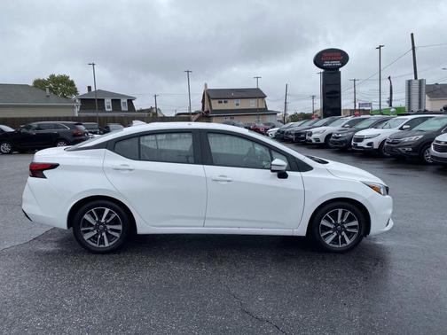 2021 Nissan Versa 1.6 SV