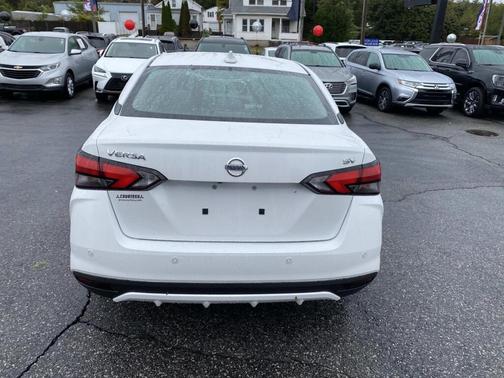 2021 Nissan Versa 1.6 SV